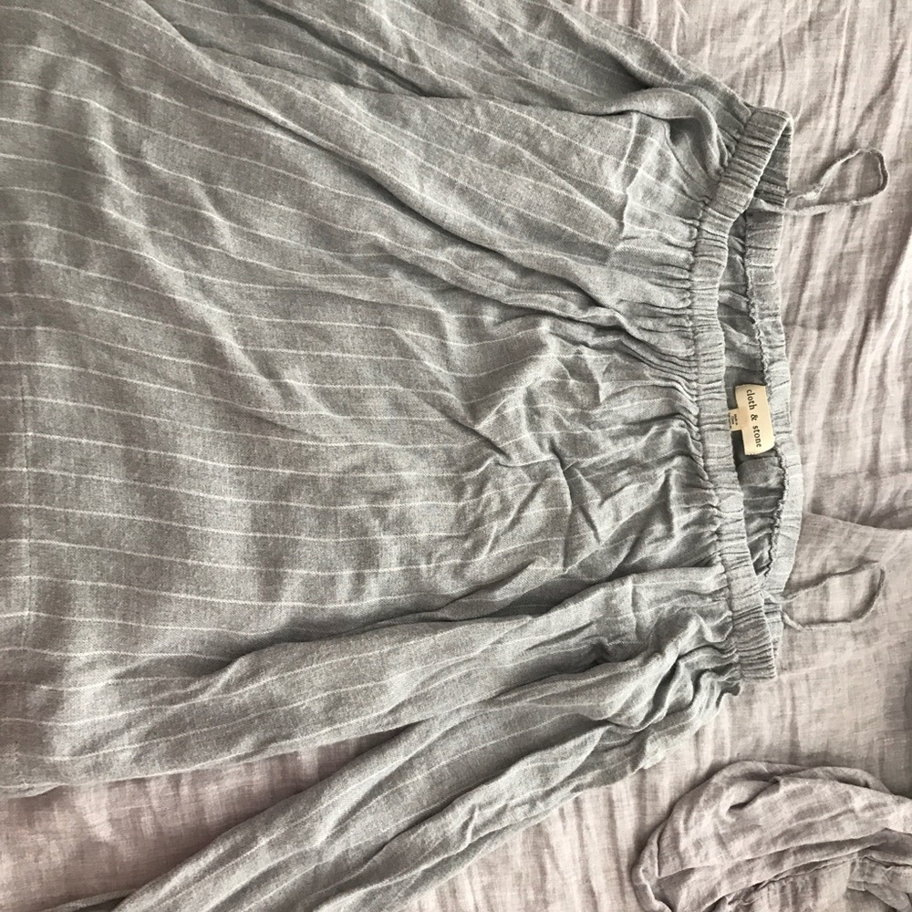 Cloth & Stone XS off the shoulder top.